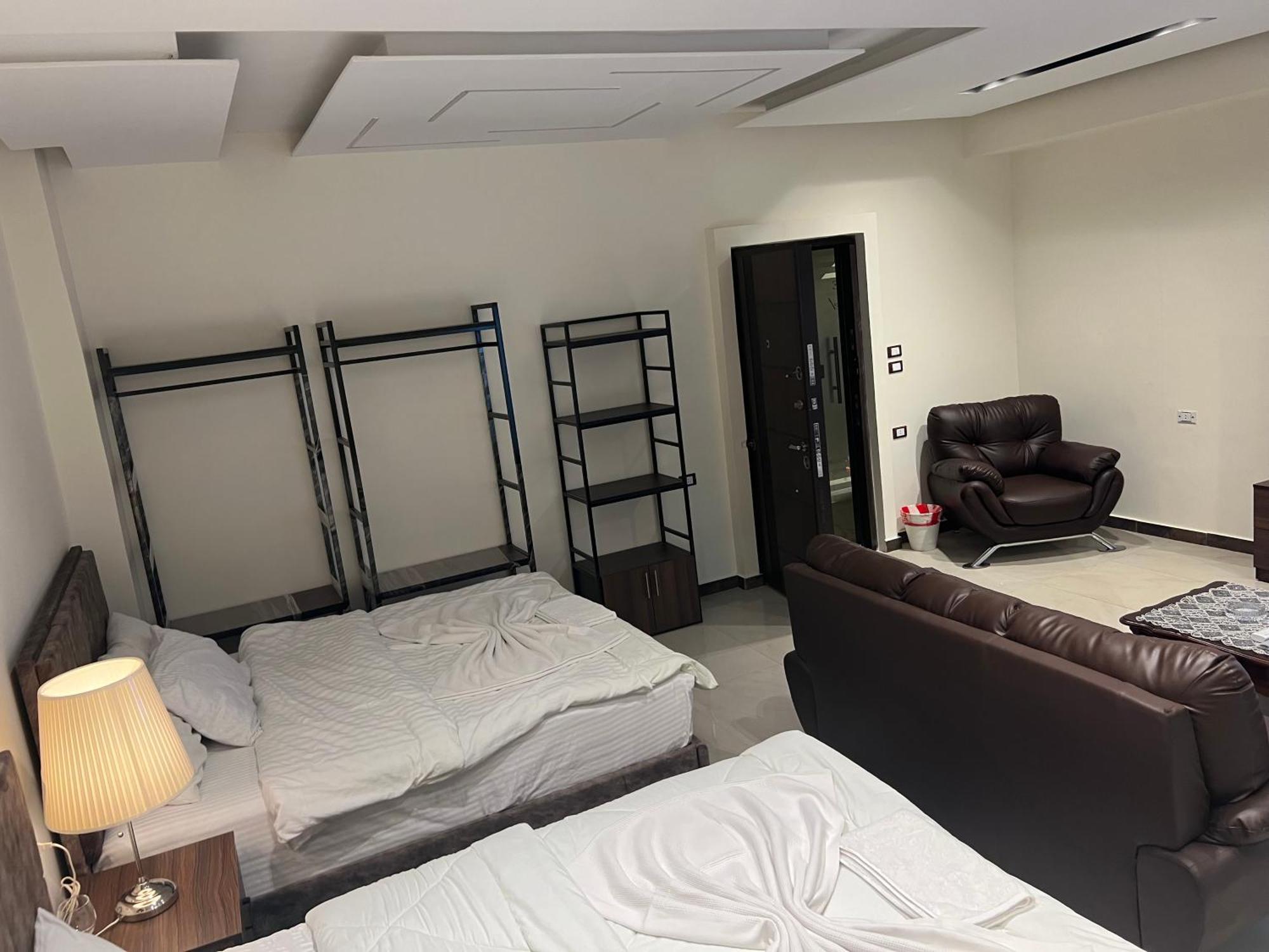 Private In Private In New 90th Street Apartment