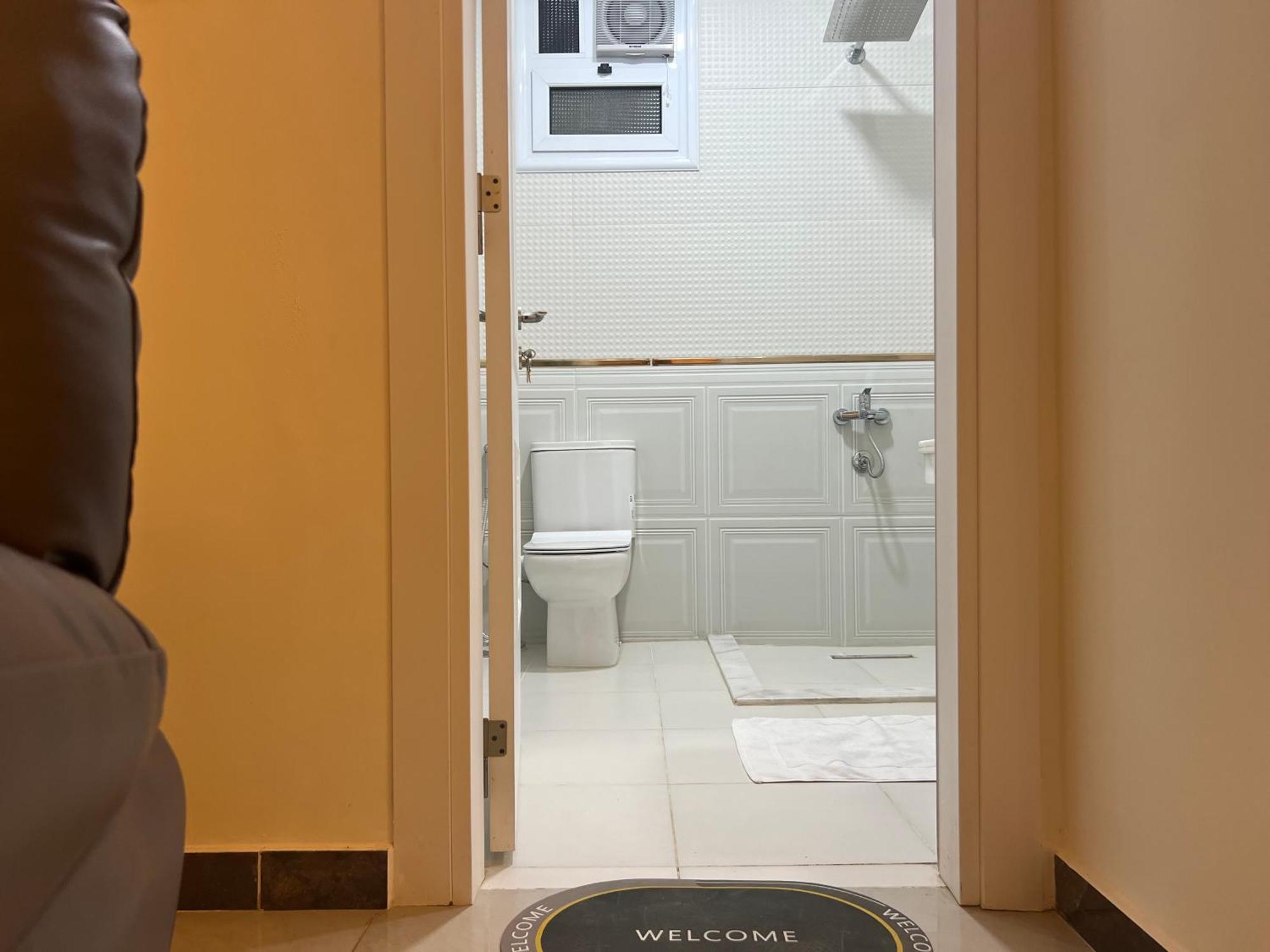 Apartment Private In Private In New 90th Street *